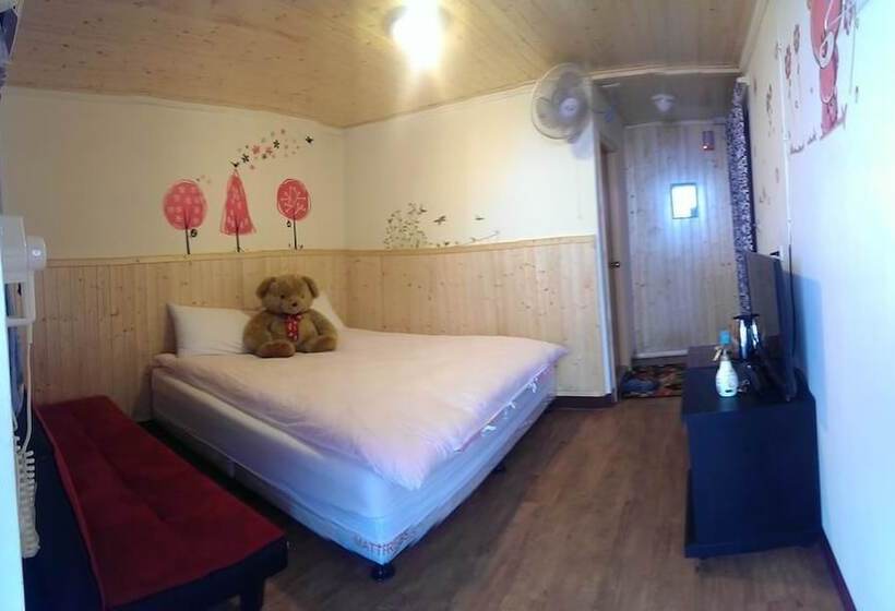 تختخواب و صبحانه Linyuan Village