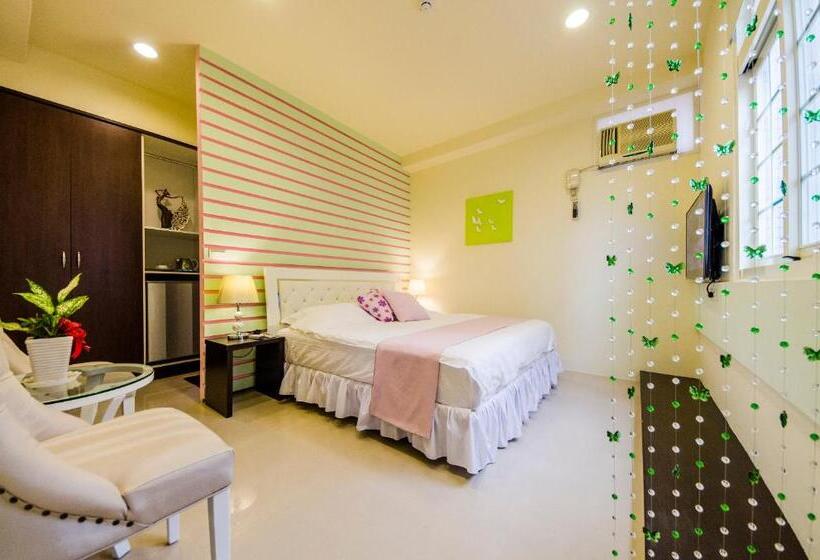 تختخواب و صبحانه Sunny Breeze Garden Homestay