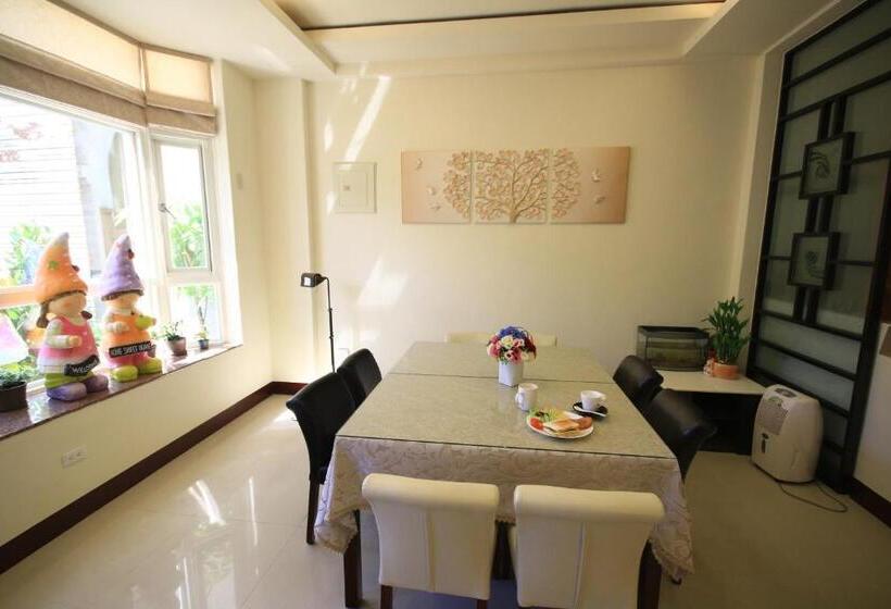 تختخواب و صبحانه Sunny Breeze Garden Homestay