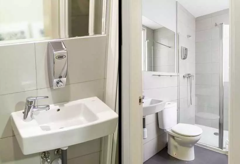 هتل 8rooms Madrid