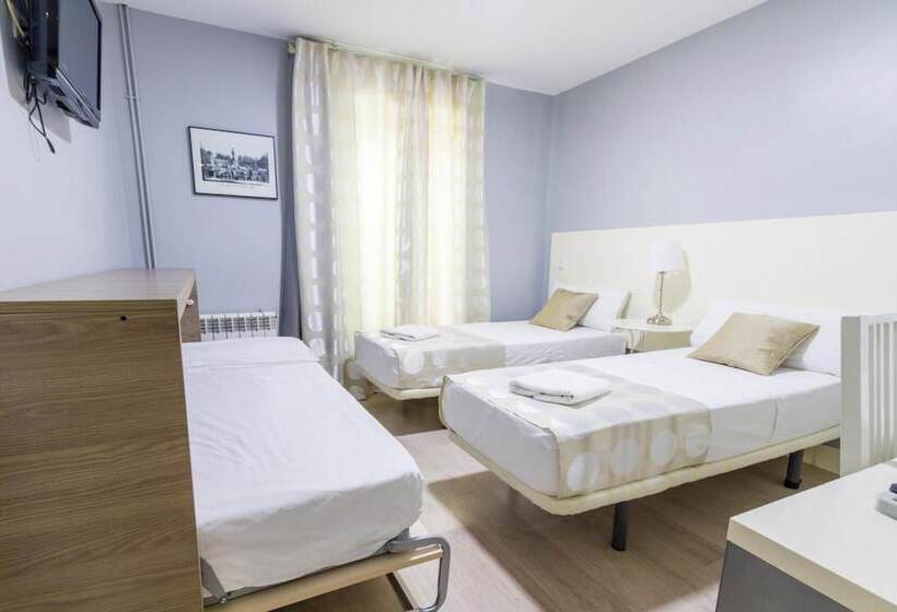 هتل 8rooms Madrid