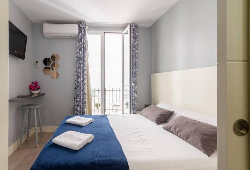 هتل 8rooms Madrid