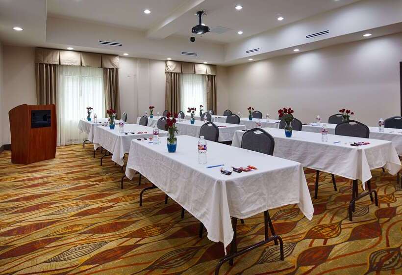 Отель Best Western Plus Spring Inn & Suites