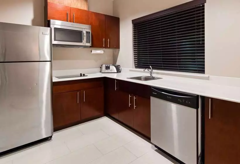 ホテル Best Western Plus Spring Inn & Suites