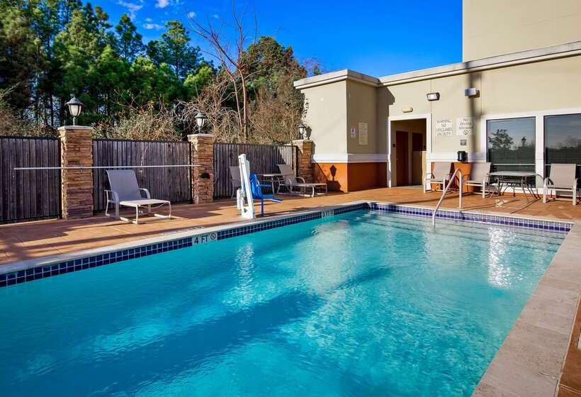 Отель Best Western Plus Spring Inn & Suites