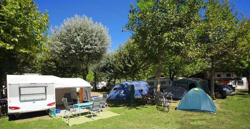 هتل Camping Village Isolino
