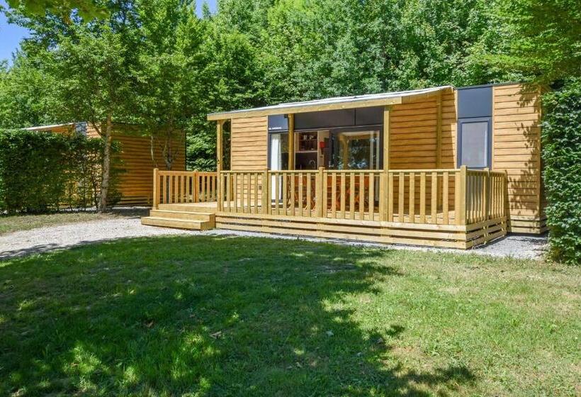 בית מלון כפרי Domaine D'essendiéras