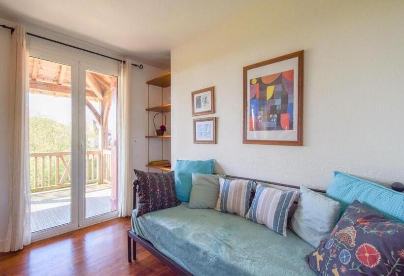 בית מלון כפרי Domaine D'essendiéras