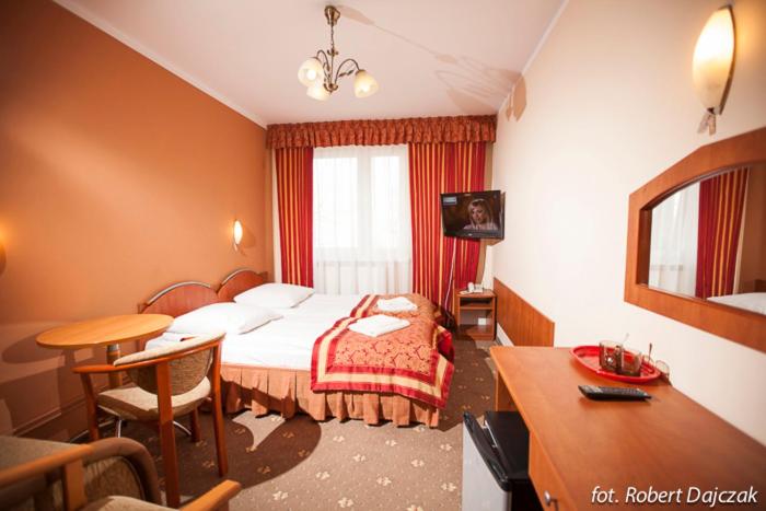 בית מלון כפרי Jantar