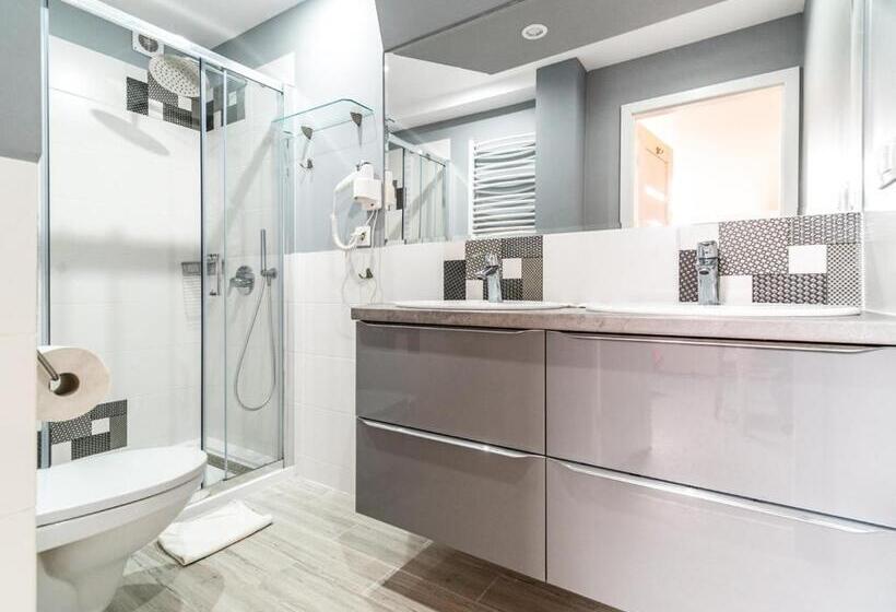 בית מלון כפרי Jantar