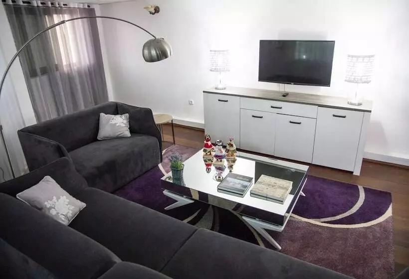 هتل Residencial Luxan
