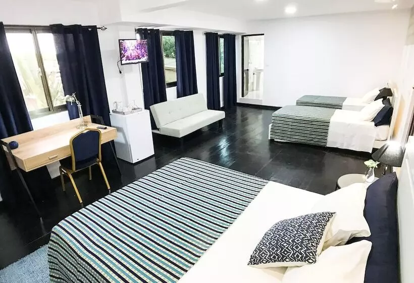 هتل Residencial Luxan