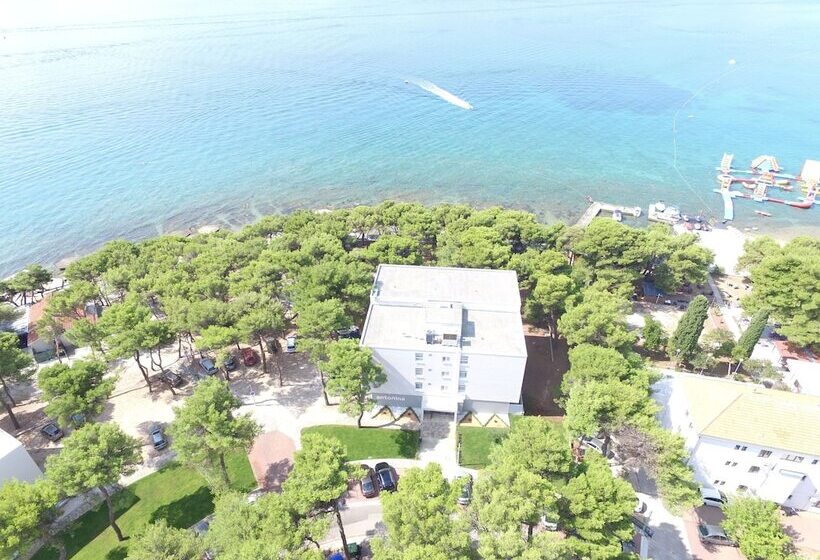 בית מלון כפרי Villas Arausana & Antonina