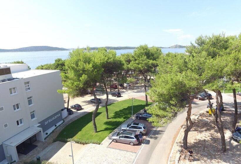 בית מלון כפרי Villas Arausana & Antonina