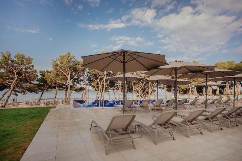 בית מלון כפרי Villas Arausana & Antonina