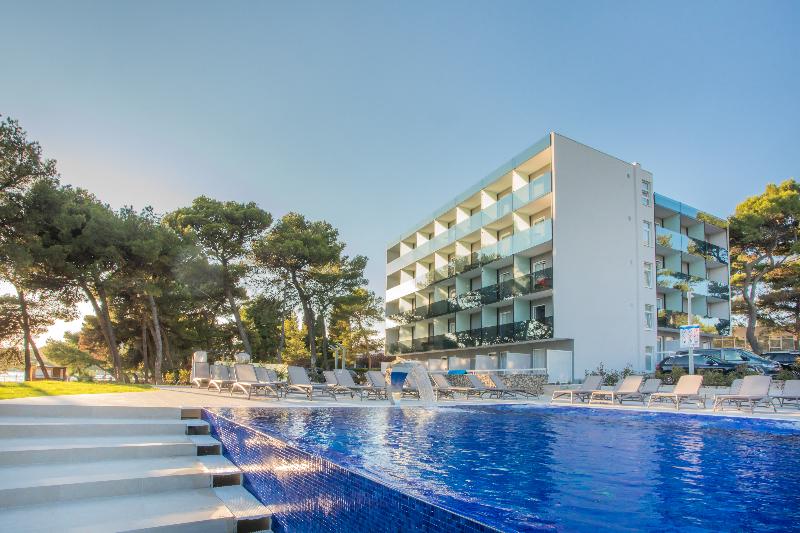 בית מלון כפרי Villas Arausana & Antonina