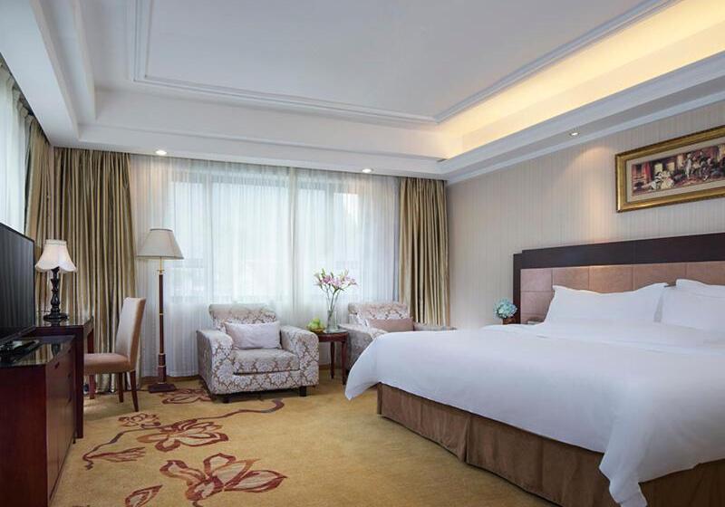 Vienna International Hotel Yangshuo West Street