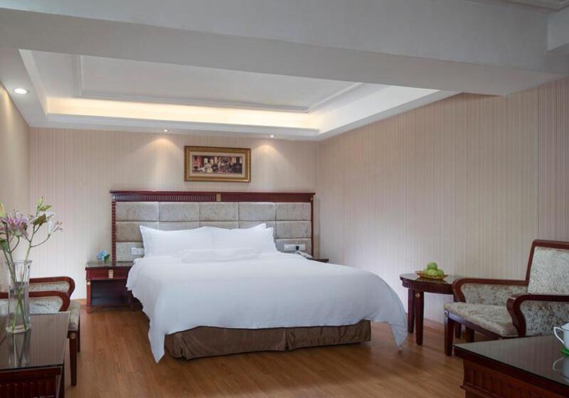 Vienna International Hotel Yangshuo West Street