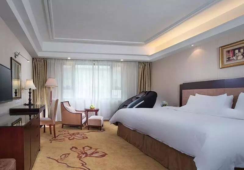Vienna International Hotel Yangshuo West Street