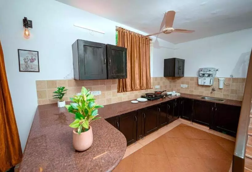 Hotelli Atulyam Villa  Anjuna