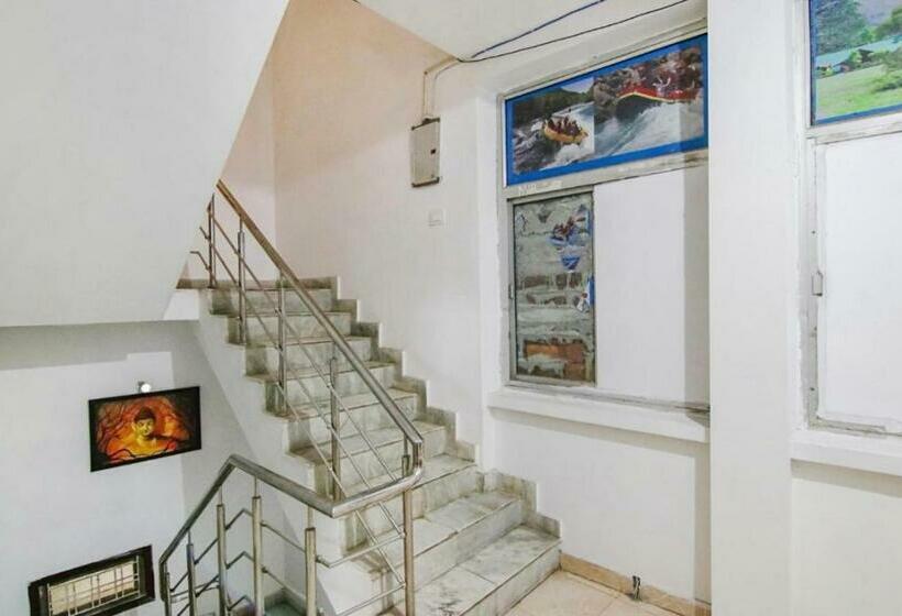 فنادق الكبسولة 4 You Hostel