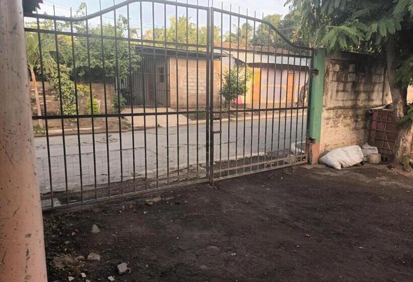 هتل Hospedaje Y Restaurante La Cocina De Mami