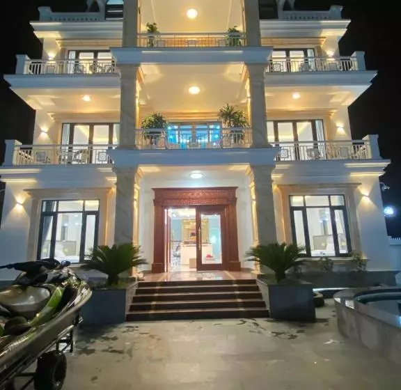 Hotelli Phượng Hoàng Villa