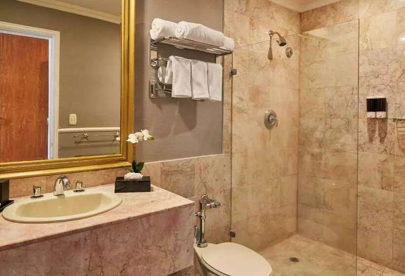 Waymore Hotel Spa & Casino