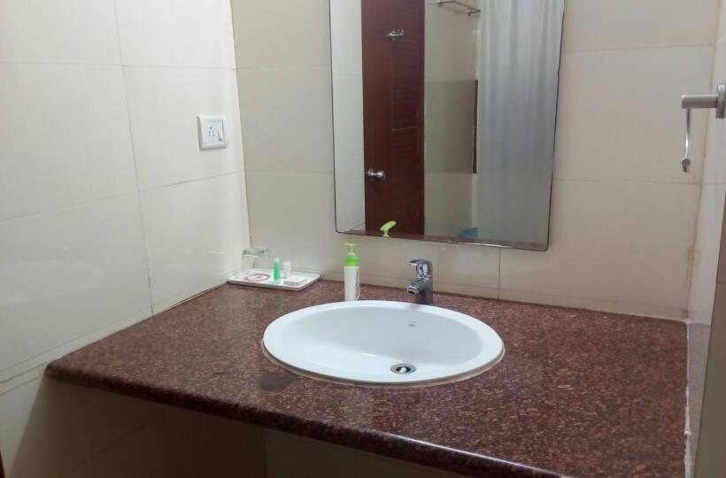 S S Hotel And Resort