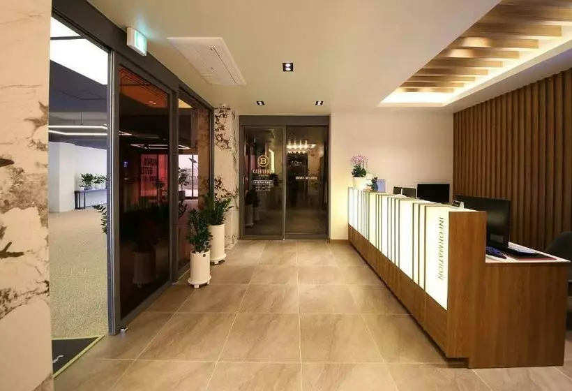 Brown Dot Hotel Sinan