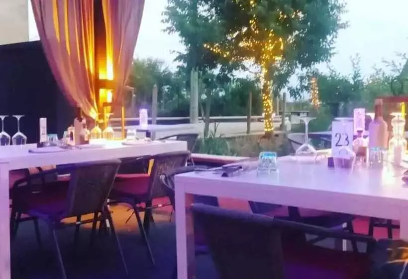 ベッドアンドブレックファースト Le Maginot Relais