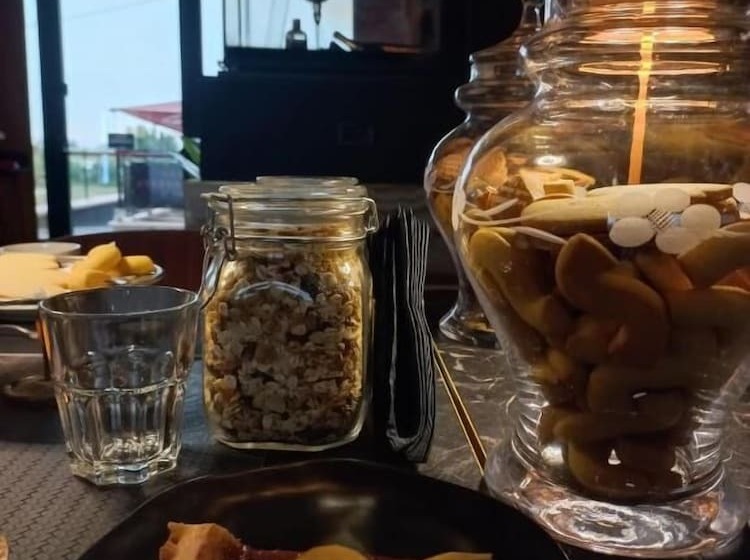 ベッドアンドブレックファースト Le Maginot Relais