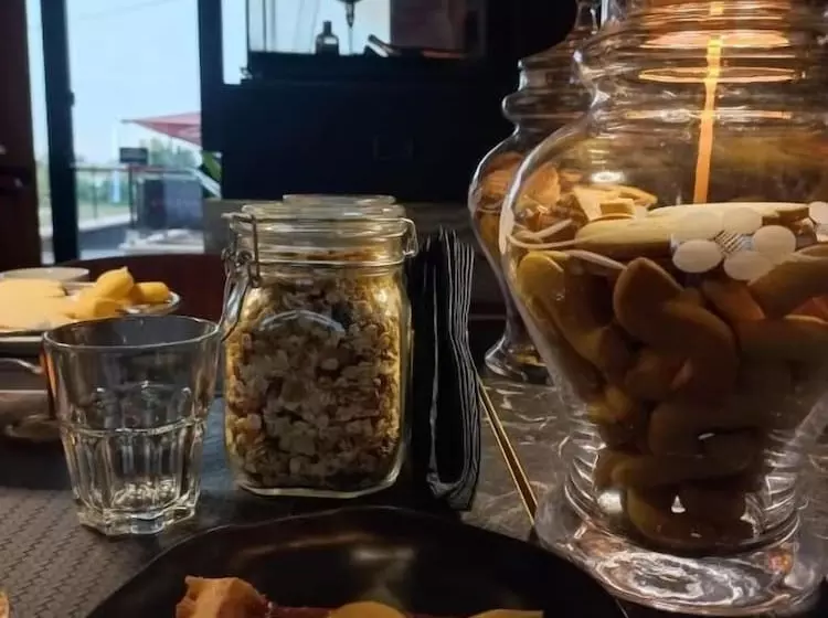 ベッドアンドブレックファースト Le Maginot Relais