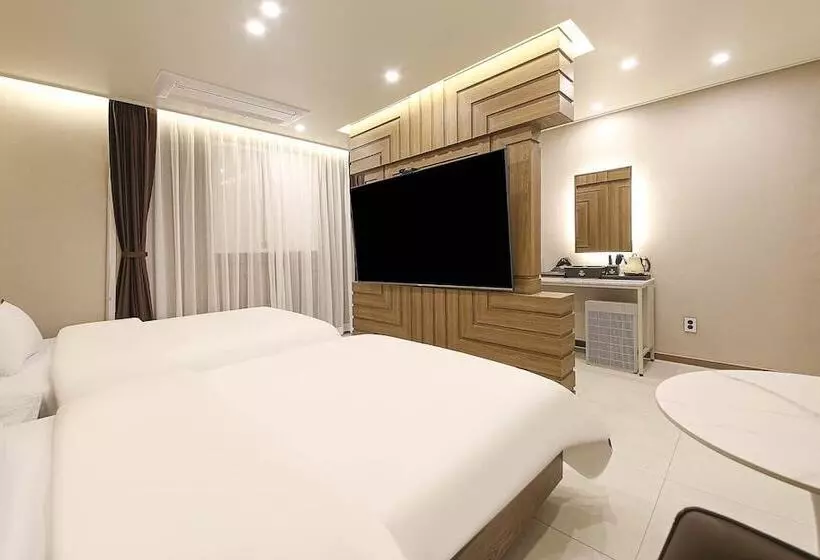 Brown Dot Hotel Sinan
