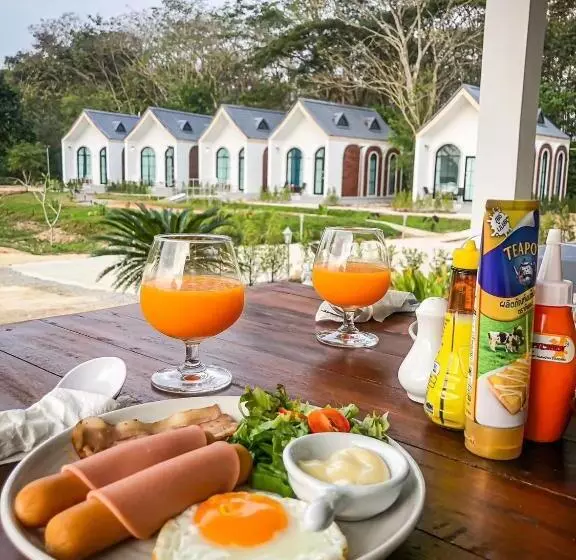 Hotelli คีรีศิลป์ รีสอร์ท เชียงราย