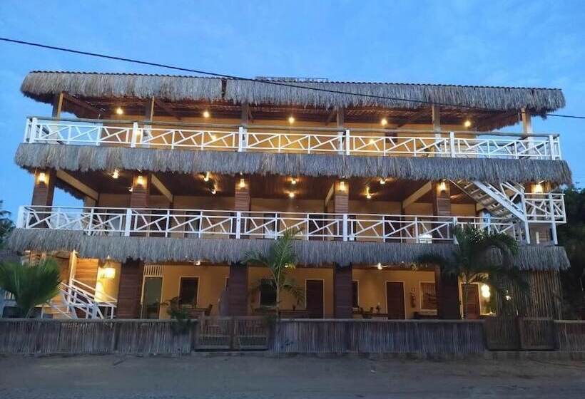 فندق Caravelas Praia De Moitas