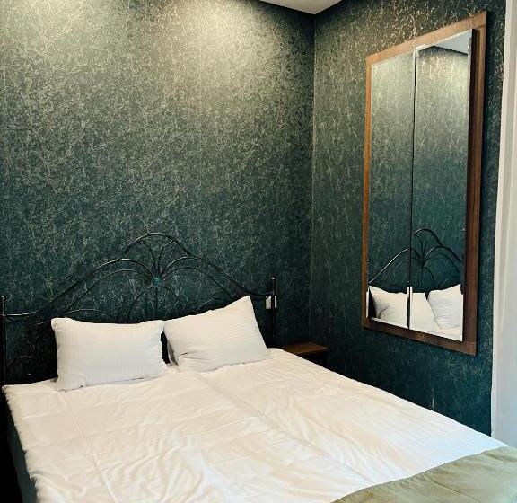 هتل Nordmann,racha