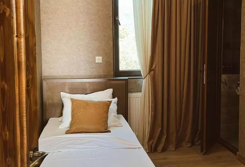 هتل Nordmann,racha