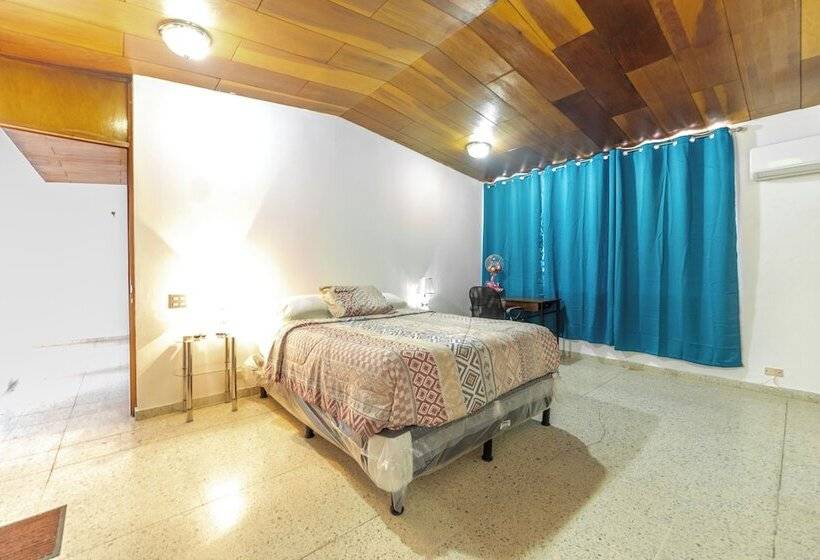 بنسيون Volcano Hostal Y Restaurante