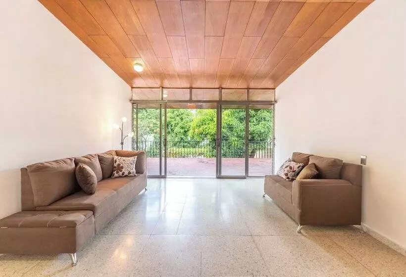 ペンション Volcano Hostal Y Restaurante