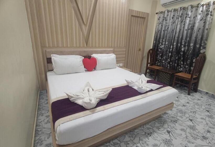 Resort The Monarch Garden