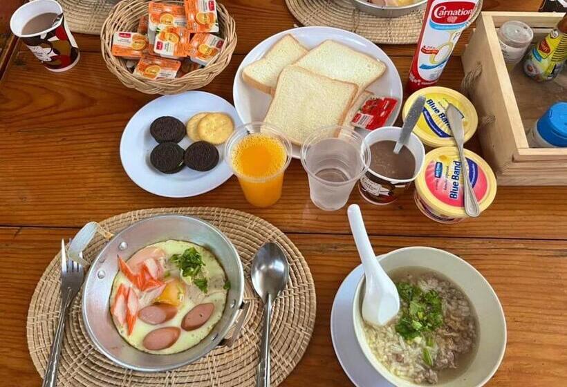 Hotelli บ้านเนวี่ เกาะล้าน