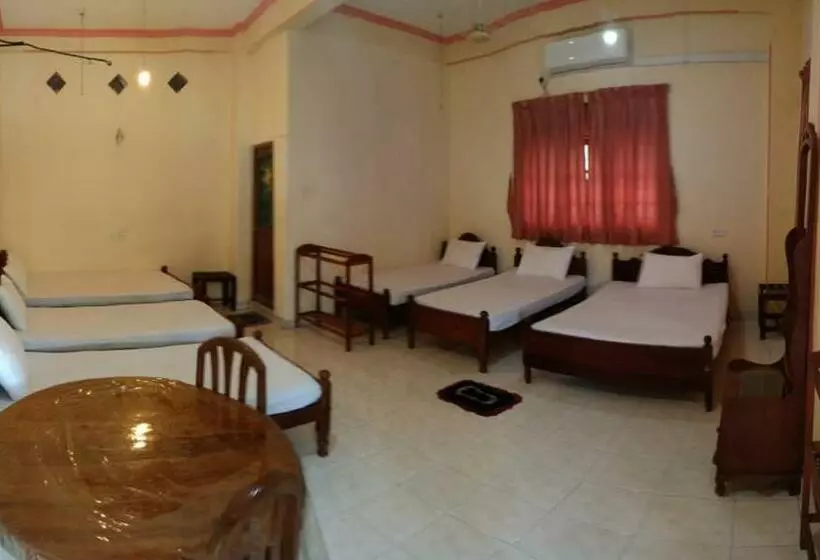 Kapselihotelli Sunila Family Rest Anuradhapura