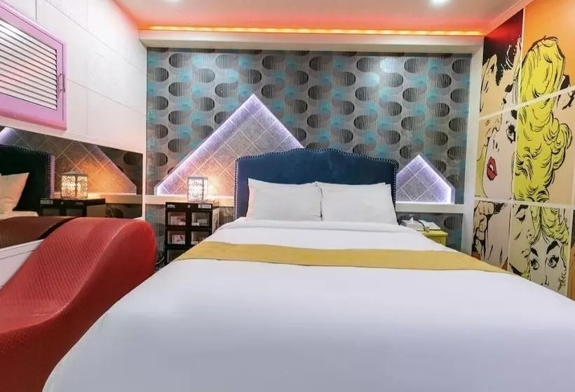 Hotelli Hera Drive In