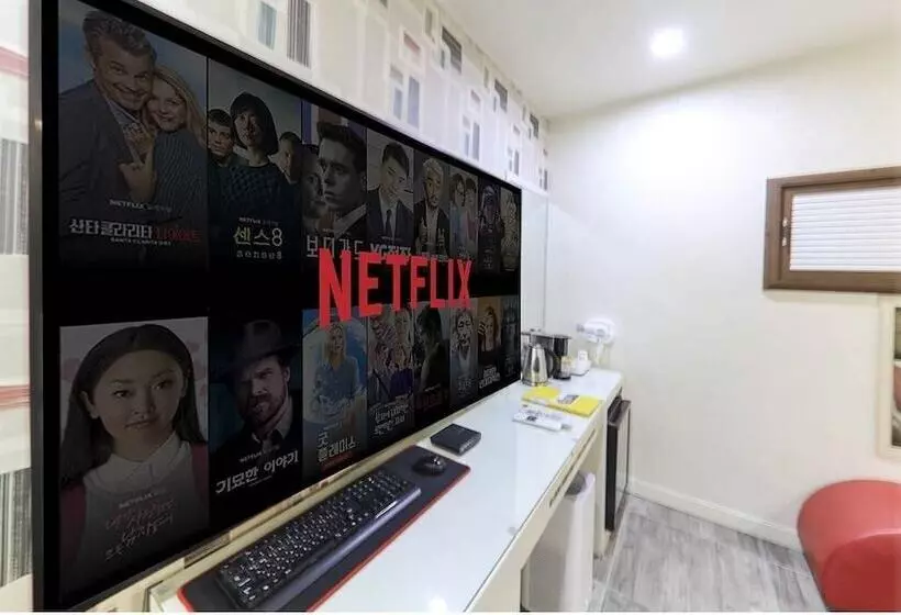 Hotelli Hera Drive In