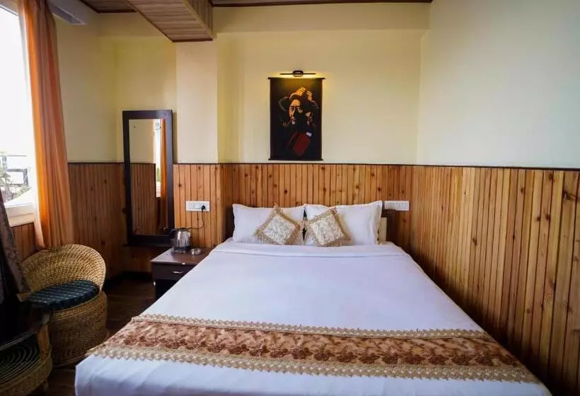 ホテル Hill Queen Near Sherpa Gumba Darjeeling Mall 5 Min Couple Friendly