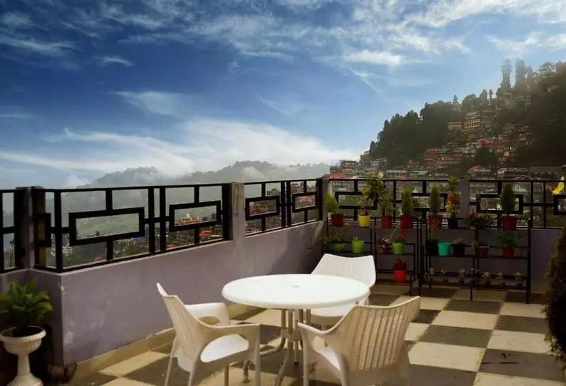 ホテル Hill Queen Near Sherpa Gumba Darjeeling Mall 5 Min Couple Friendly