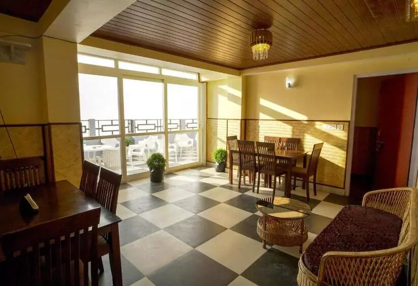 ホテル Hill Queen Near Sherpa Gumba Darjeeling Mall 5 Min Couple Friendly