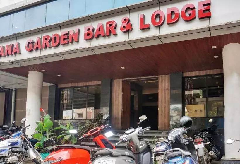 ホテル Oyo Flagship Savanna Garden Lodge