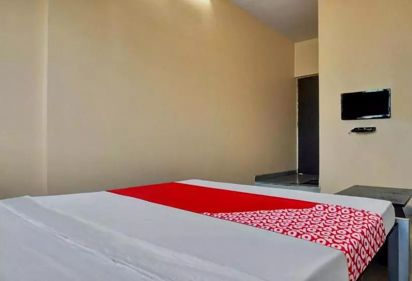 ホテル Oyo Flagship Savanna Garden Lodge
